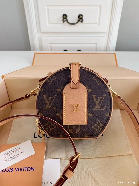 Repladies BOITE VUITTON CHAPEAU LOUIS MINI 0707